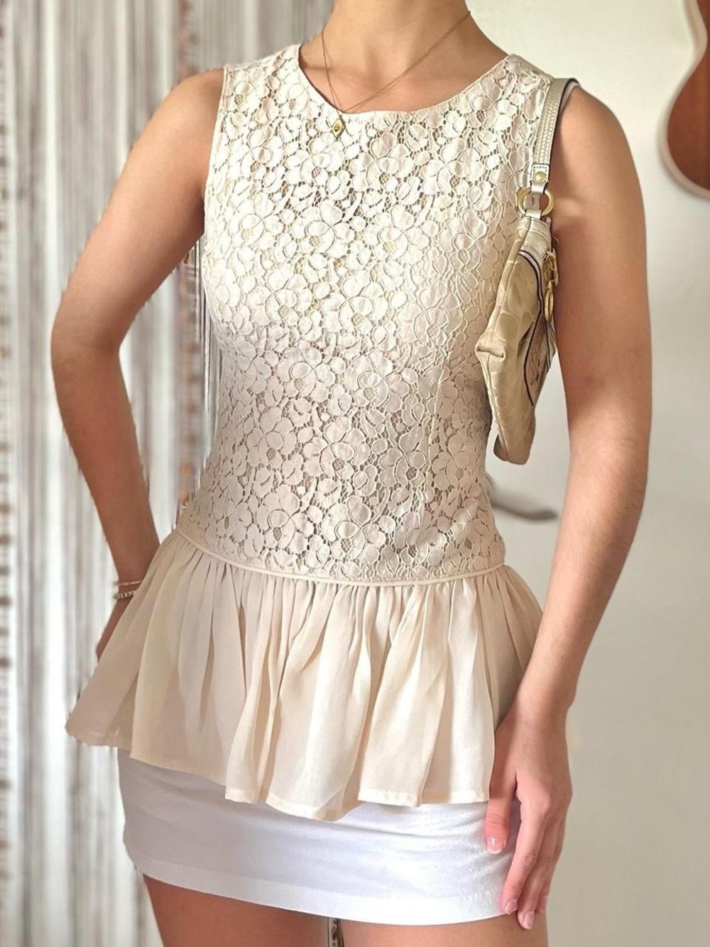 vintage h&m floral lace peplum top